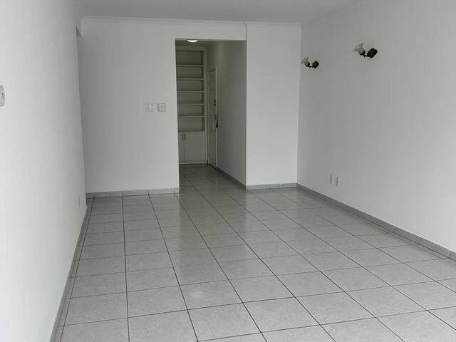 #759 - Apartamento para Venda em São Vicente - SP - 2