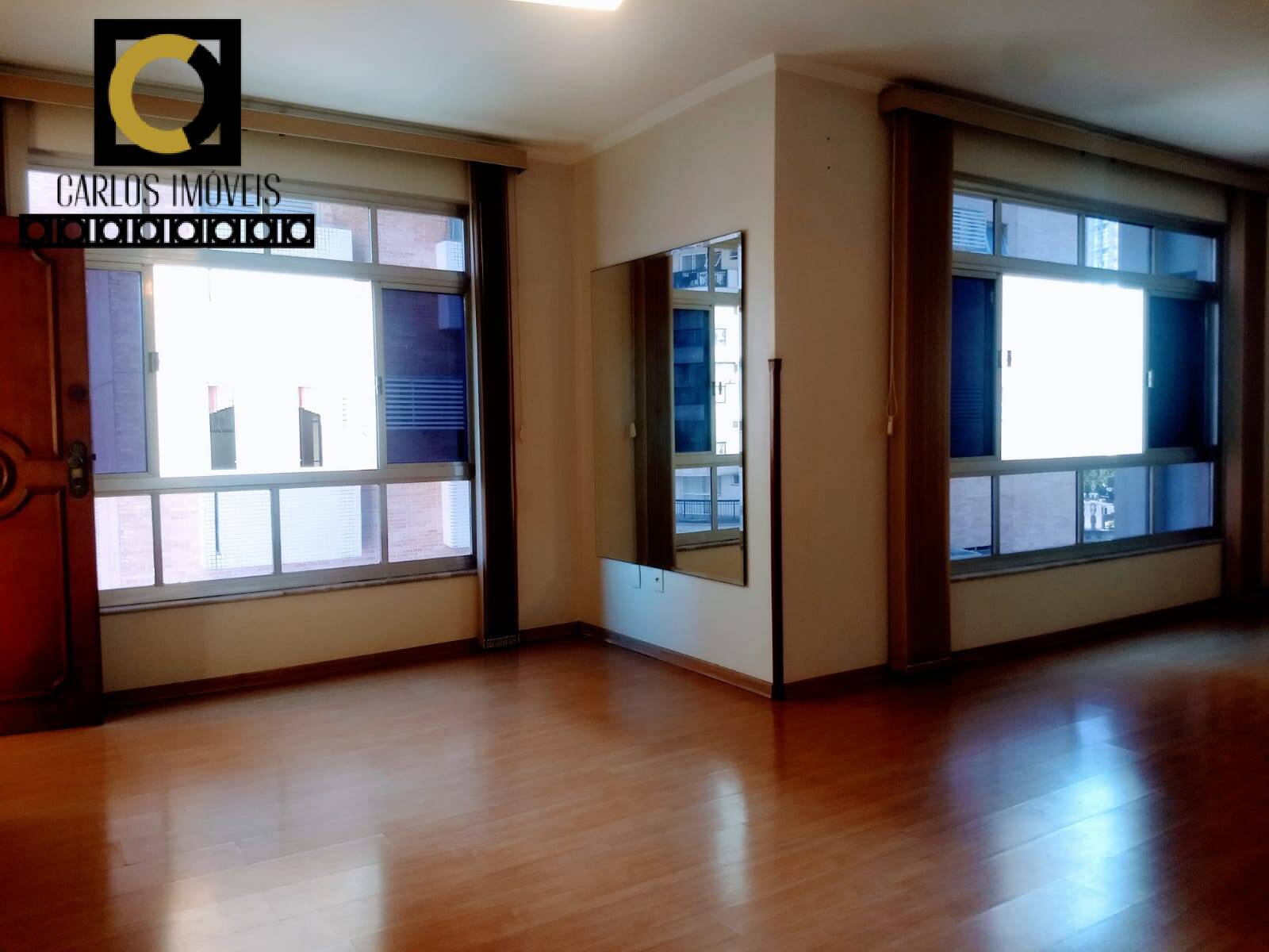 Apartamento à venda com 3 quartos, 220m² - Foto 5