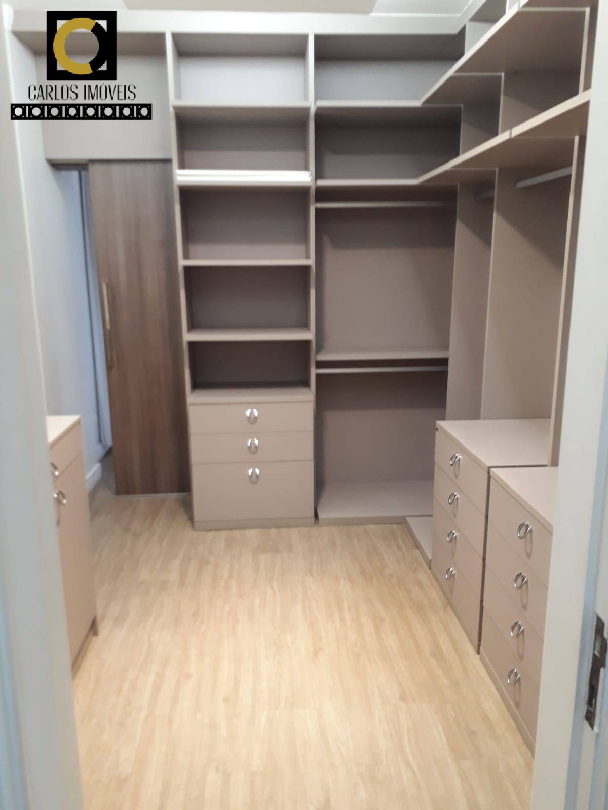 Apartamento à venda com 3 quartos, 211m² - Foto 15