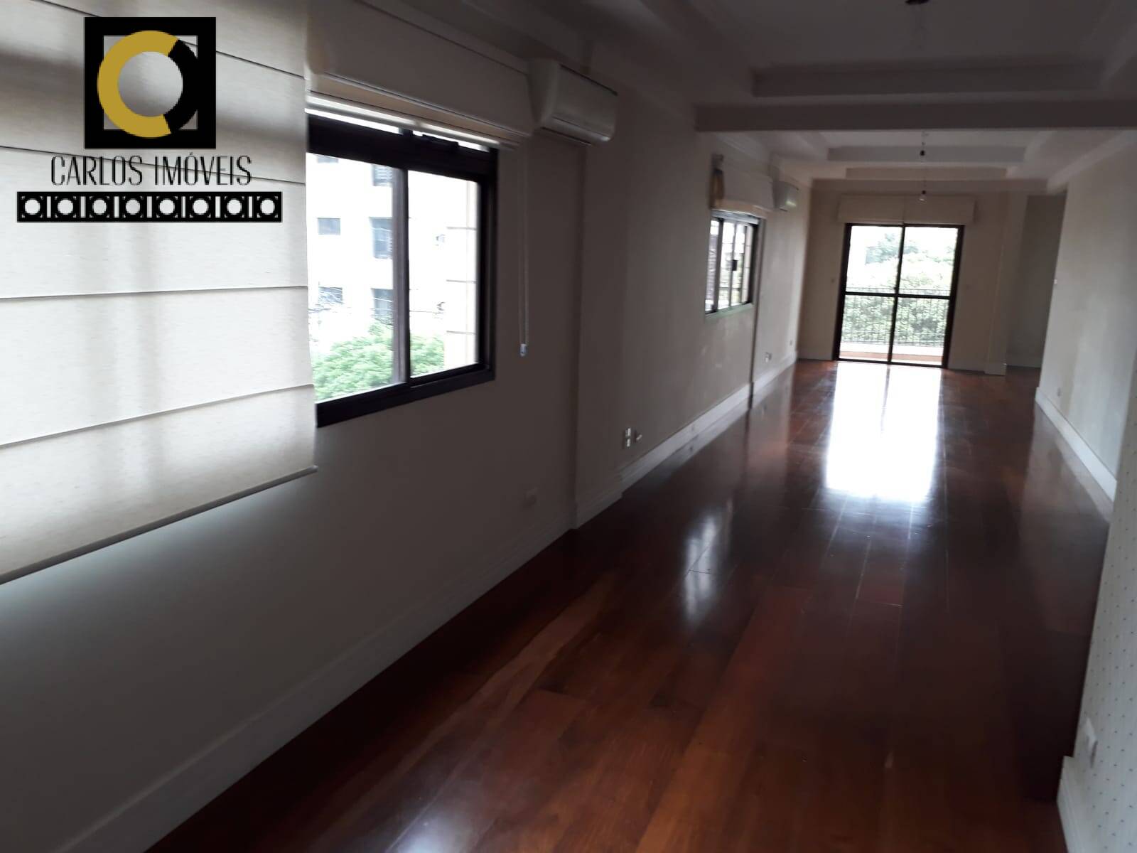 Apartamento à venda com 3 quartos, 211m² - Foto 2