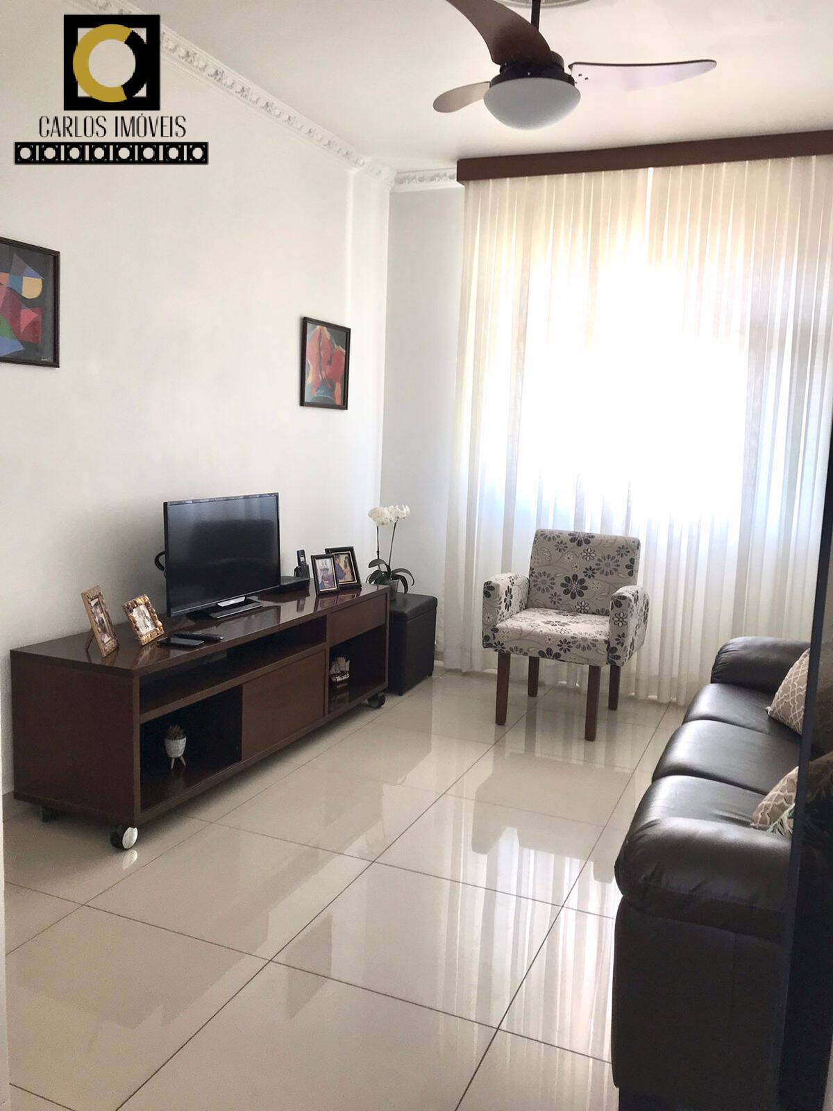 Apartamento à venda com 2 quartos, 67m² - Foto 2