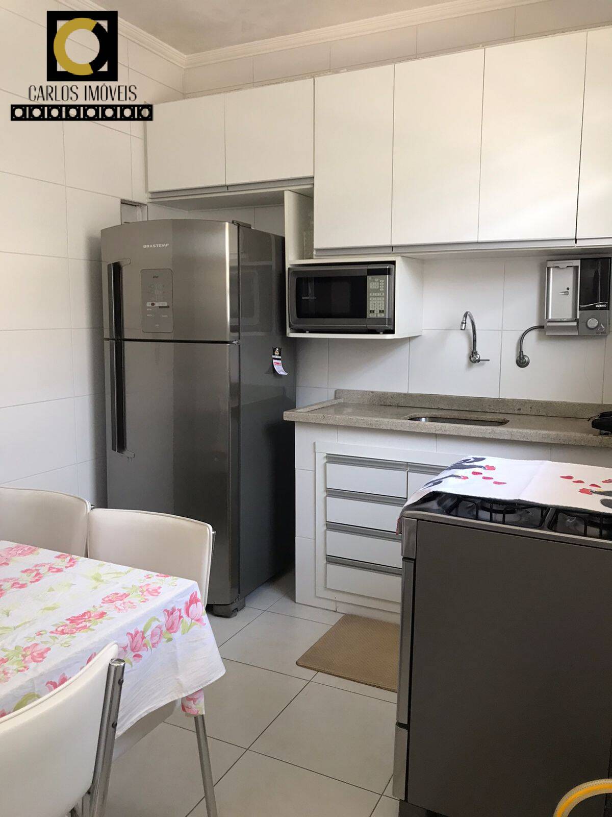 Apartamento à venda com 2 quartos, 67m² - Foto 4