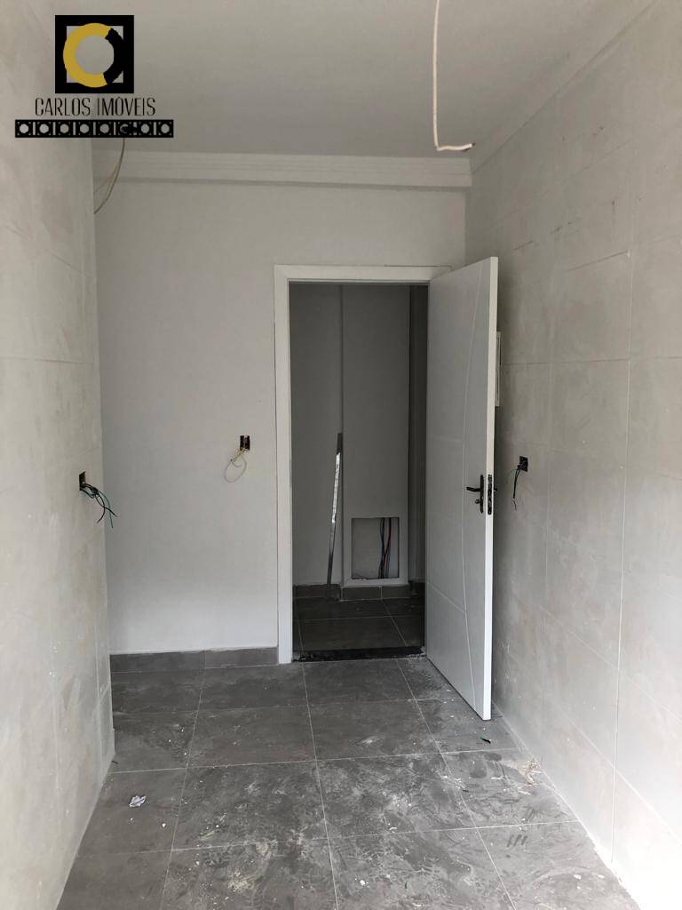 Apartamento à venda com 2 quartos, 70m² - Foto 4