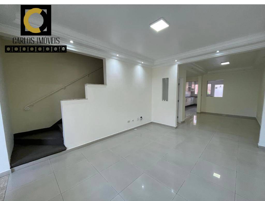 Casa à venda com 3 quartos, 185m² - Foto 2