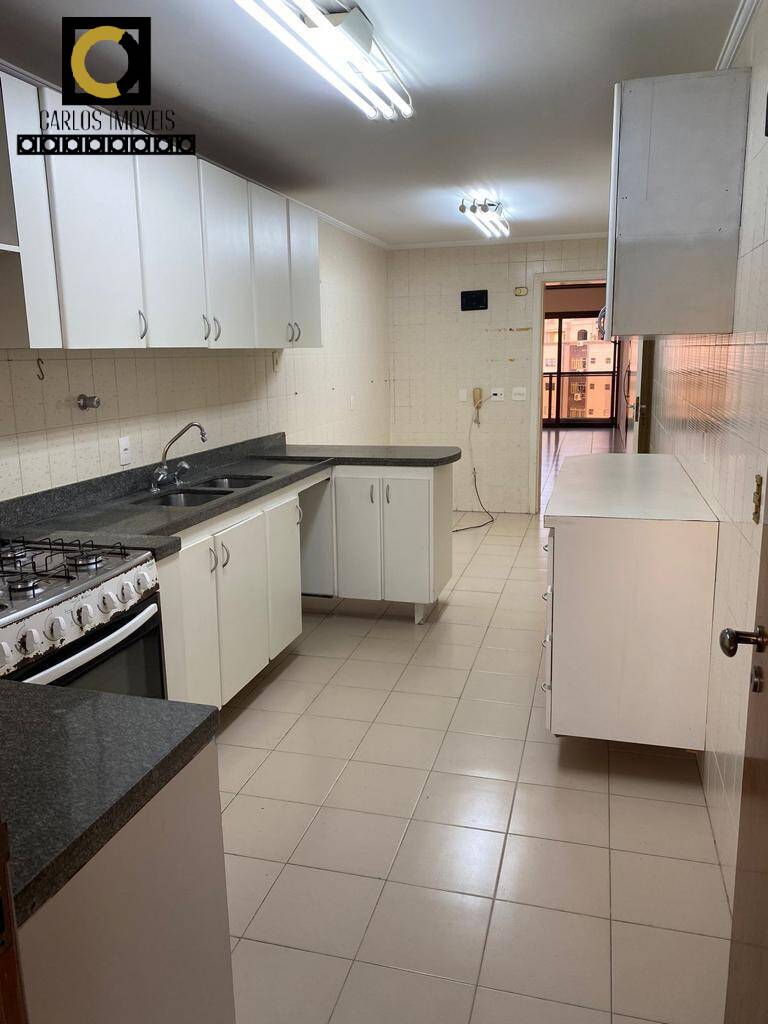 Apartamento à venda com 3 quartos, 135m² - Foto 10