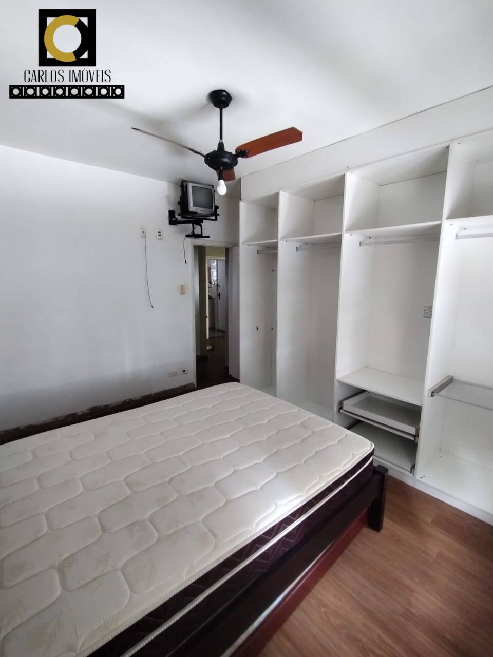 Apartamento à venda com 2 quartos, 75m² - Foto 9