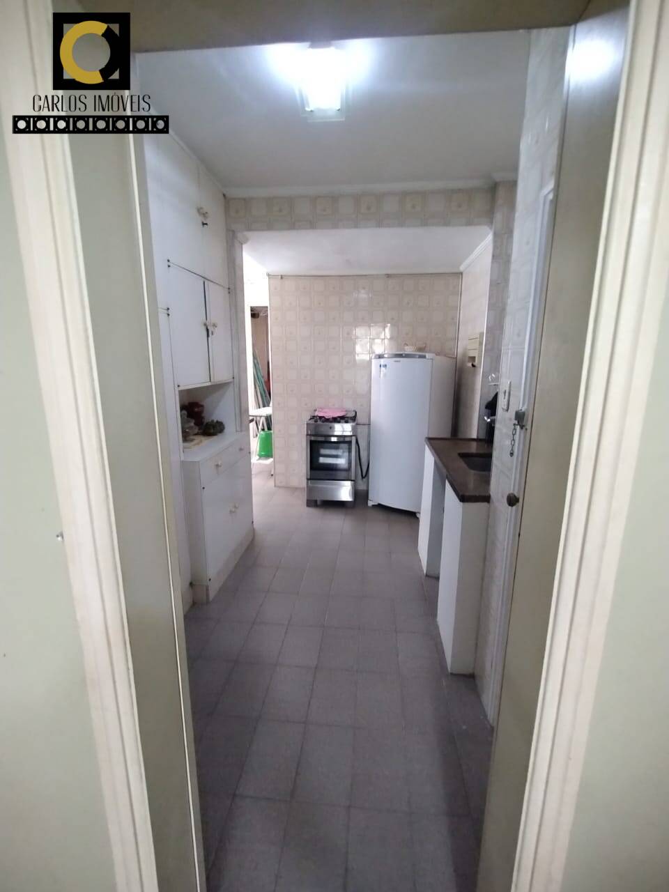 Apartamento à venda com 2 quartos, 75m² - Foto 4