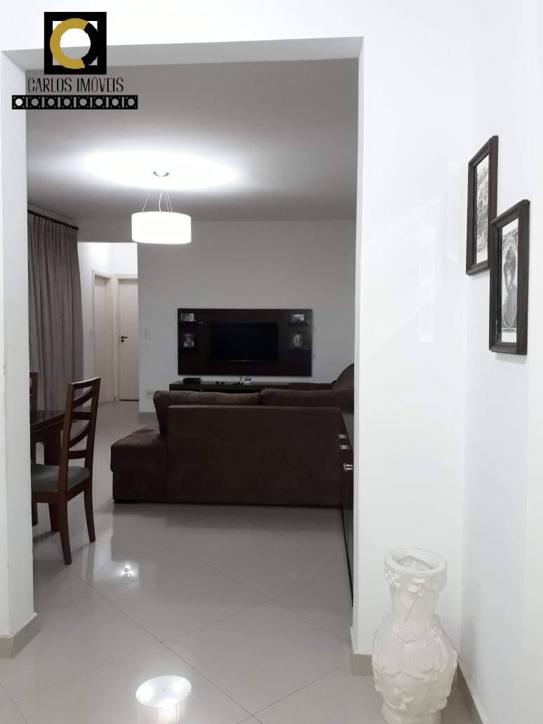 Apartamento à venda com 3 quartos, 94m² - Foto 4