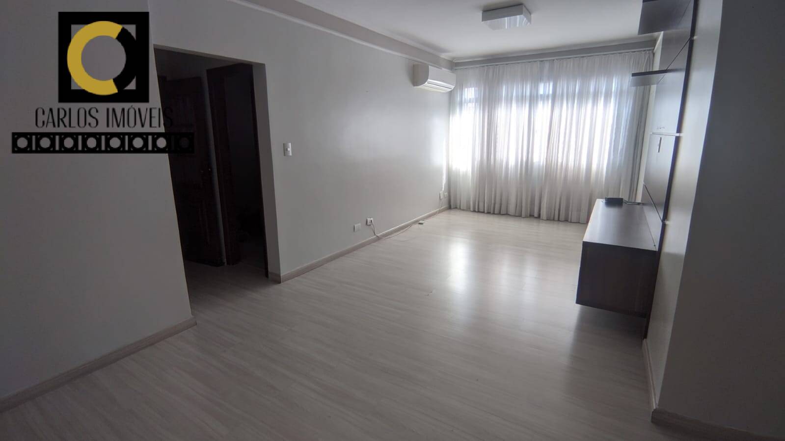 Apartamento à venda com 2 quartos, 110m² - Foto 2