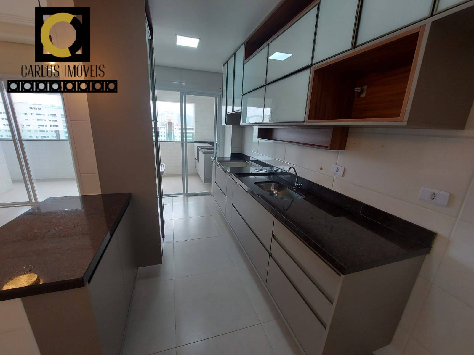 Apartamento à venda com 2 quartos, 67m² - Foto 11