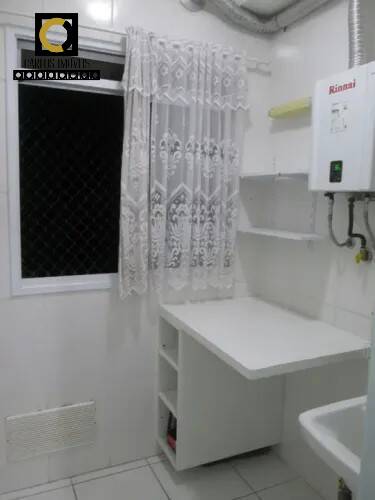 Apartamento à venda com 2 quartos, 64m² - Foto 7