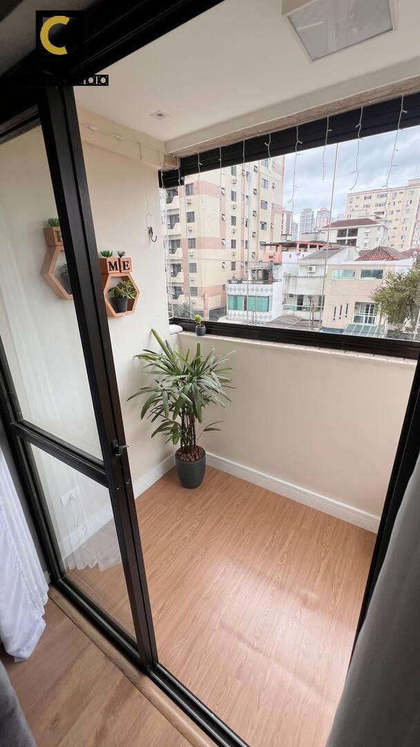 Apartamento à venda com 2 quartos, 60m² - Foto 7